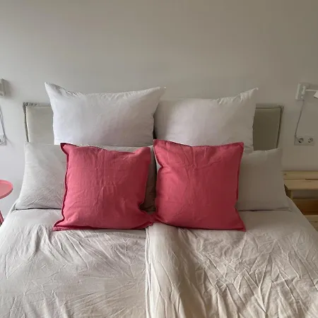 Thesmallcozyplace * باد مونستريفل